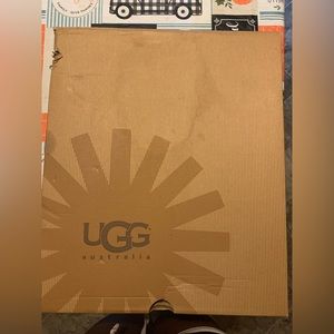 W Bailey Button UGG Boots